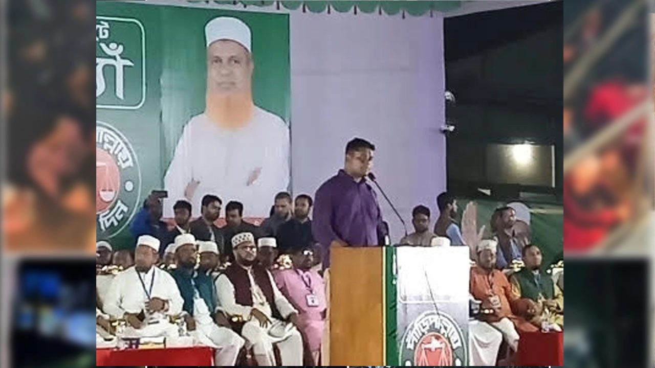 তারেক রহমান, আপনার কর্মীবহিনীকে সামলান: হাসনাত