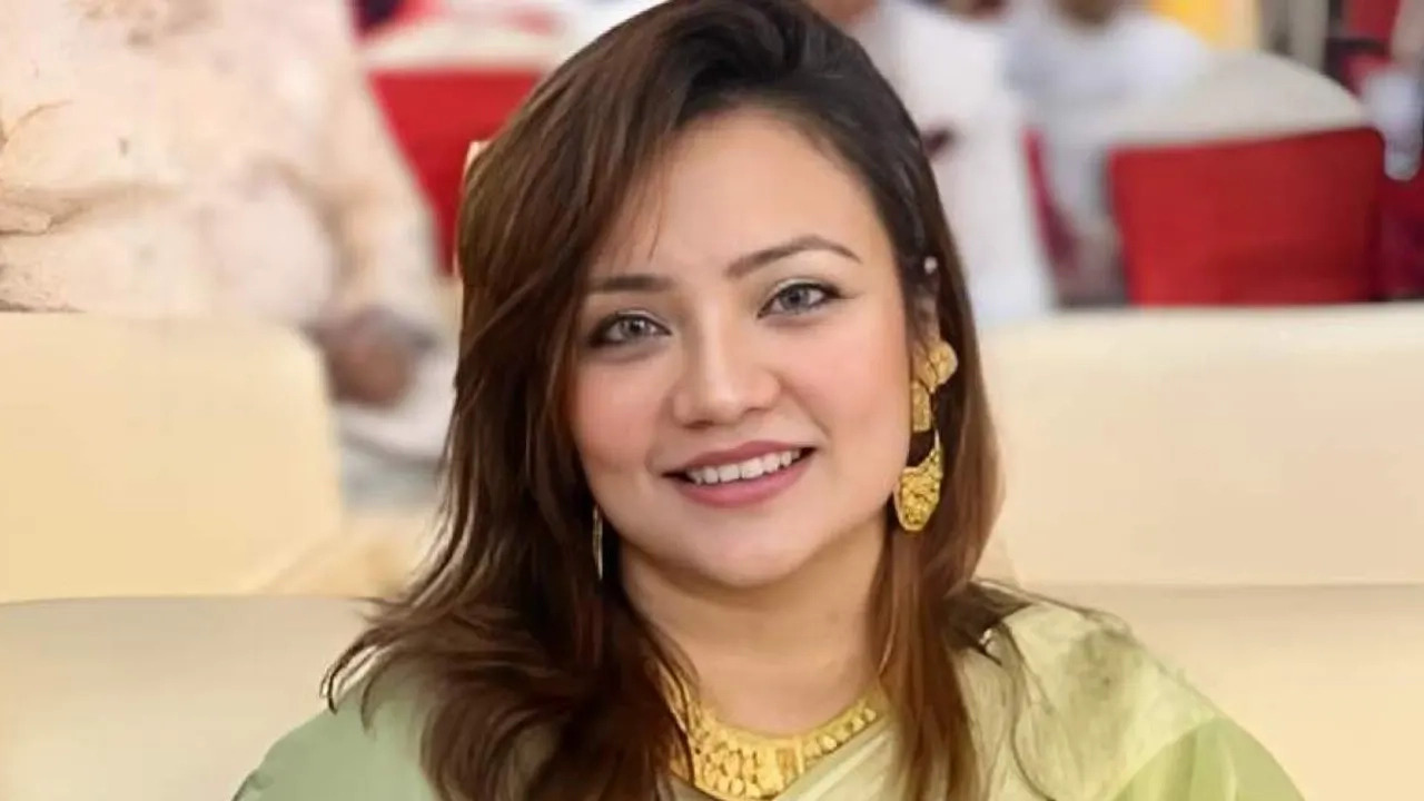 প্রিয় তারেক রহমান, অসংখ্যবার হত্যার হুমকি পাচ্ছি: ঢাবি শিক্ষক মোনামী