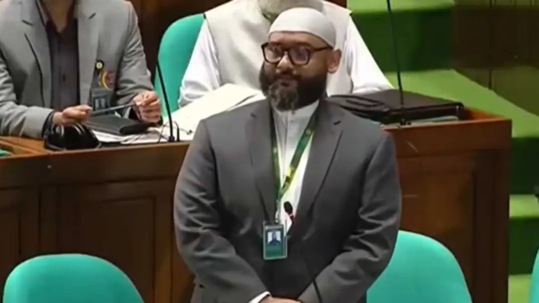 প্রধানমন্ত্রী নিজে টর্চারের শিকার, তাহলে কেমন করে এই গুমের আইন বাতিলের পরামর্শ দেয়: ব্যারিস্টার আরমান