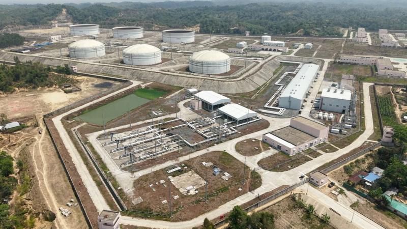 হাজার কোটি টাকার তেল পাইপলাইন ফেলে রেখেছে বাংলাদেশ